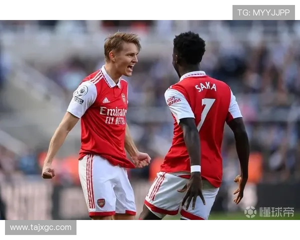 足球明星厄德高的成长之路与足球生涯精彩瞬间揭秘 足球明星厄德高的成长之路与足球生涯精彩瞬间揭秘