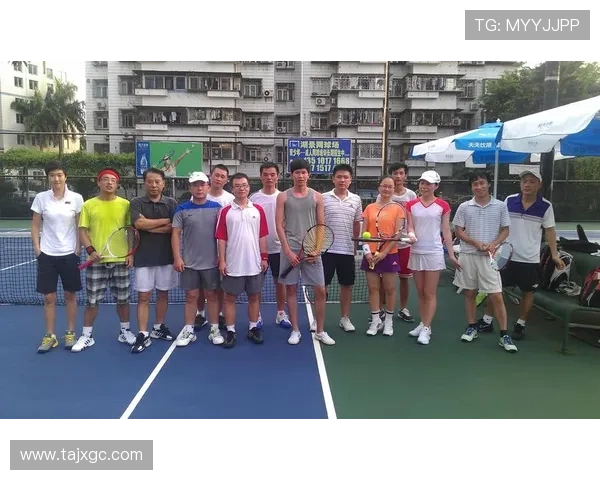 深圳网球队荣登全国网球配合排行榜首位展现卓越实力与团队精神 深圳网球队荣登全国网球配合排行榜首位展现卓越实力与团队精神