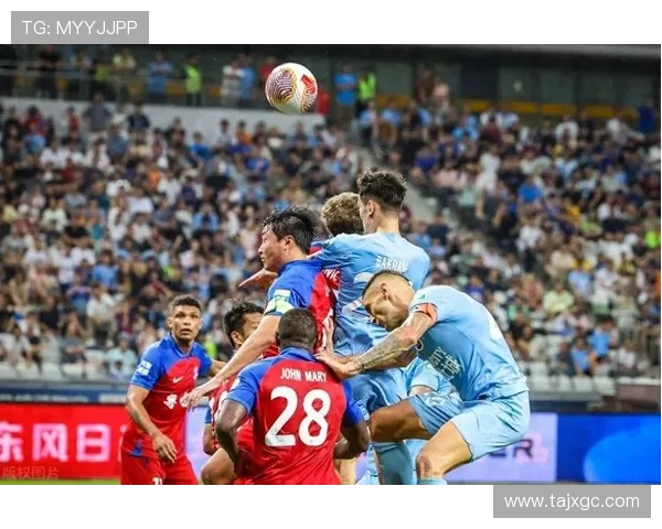 足球明星起球瞬间背后的故事与精彩花絮揭秘 足球明星起球瞬间背后的故事与精彩花絮揭秘