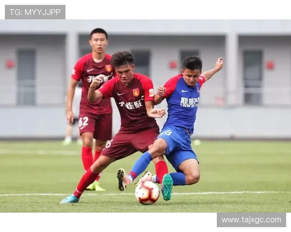 成都网球队以54分领跑世锦赛积分榜展现强劲实力与团队合作精神